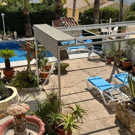 Almendros Con Piscina Privada 別荘