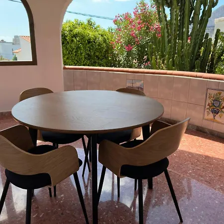 Almendros Con Piscina Privada 別荘