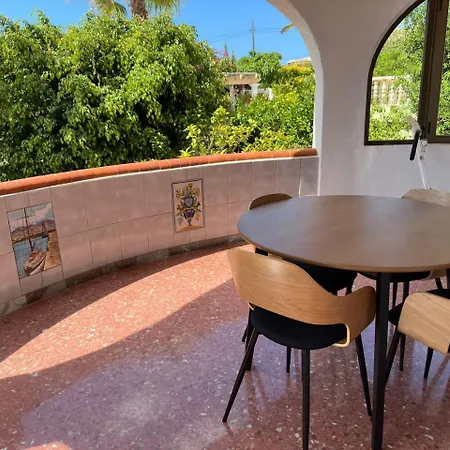 Almendros Con Piscina Privada Holiday home *
