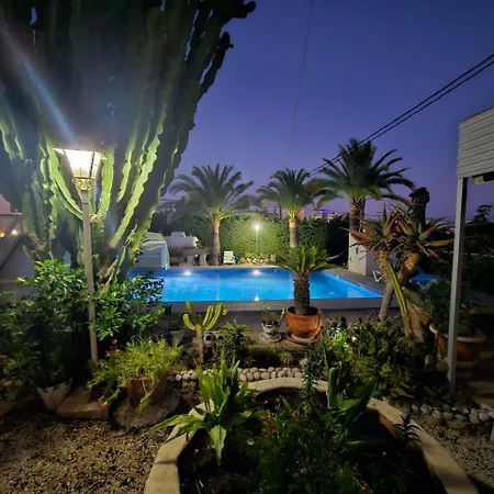Almendros Con Piscina Privada 別荘 *