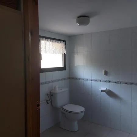 Almendros Con Piscina Privada カルプ