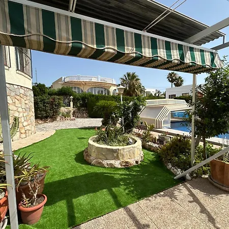 Almendros Con Piscina Privada 칼페