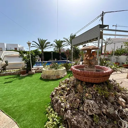Almendros Con Piscina Privada 別荘 *
