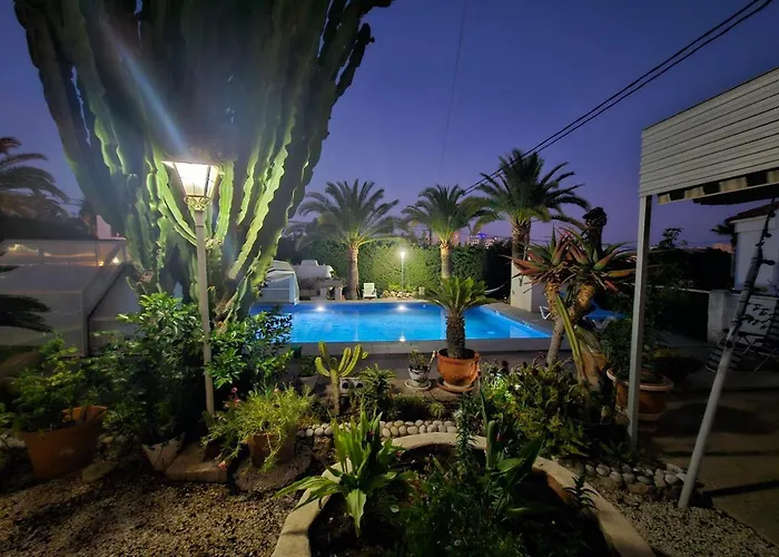 Almendros Con Piscina Privada Feriehus *